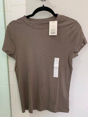 A New Day Women's Slim Fit Short Sleeve Ribbed Casual Top Size medium